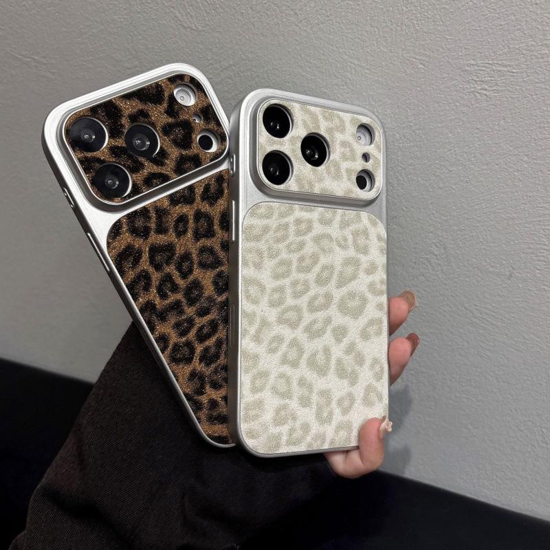 Глянцевый кожаный чехол с леопардовым принтом для iPhone 17/16 Pro Max - Модный и Стильный