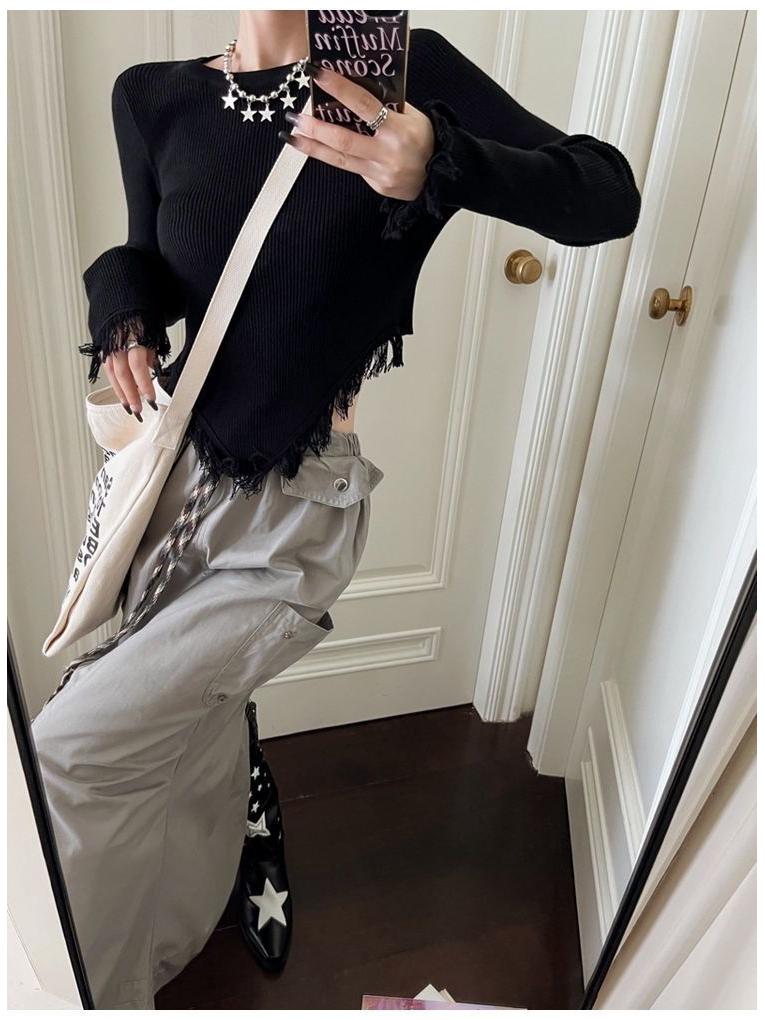 Женский топ с круглым вырезом и длинными рукавами, облегающий покрой, осенне-зимняя модель с кисточками