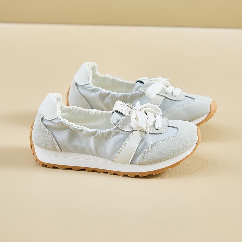 Новая женская обувь на лето 2025 года дышащая и универсальная. Обувь на толстой подошве с увеличением роста подходит для студентов для бега и отдыха.