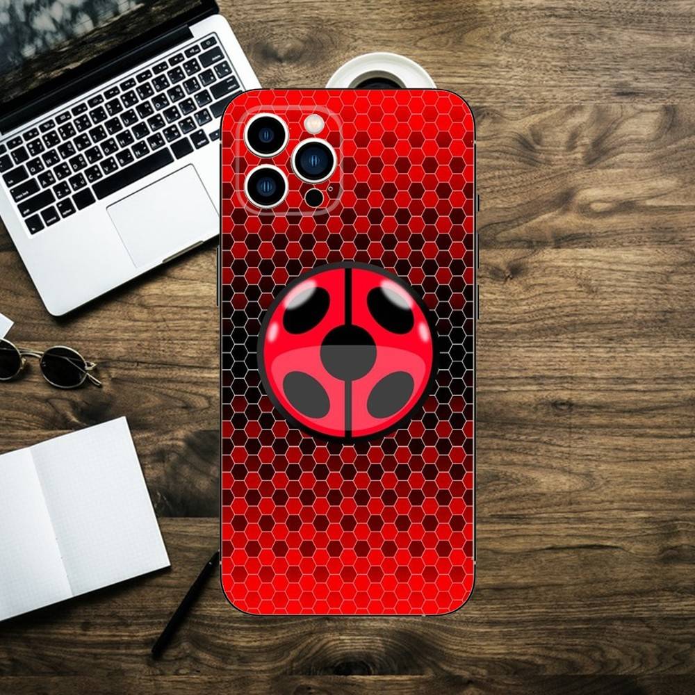 Насекомое Семиточечная божья коровка Чехол для телефона Для iPhone 16,15,14,13,12,11,XS,XR,X,8,7,Pro,Max,Plus,mini Силиконовый Черный Чехол