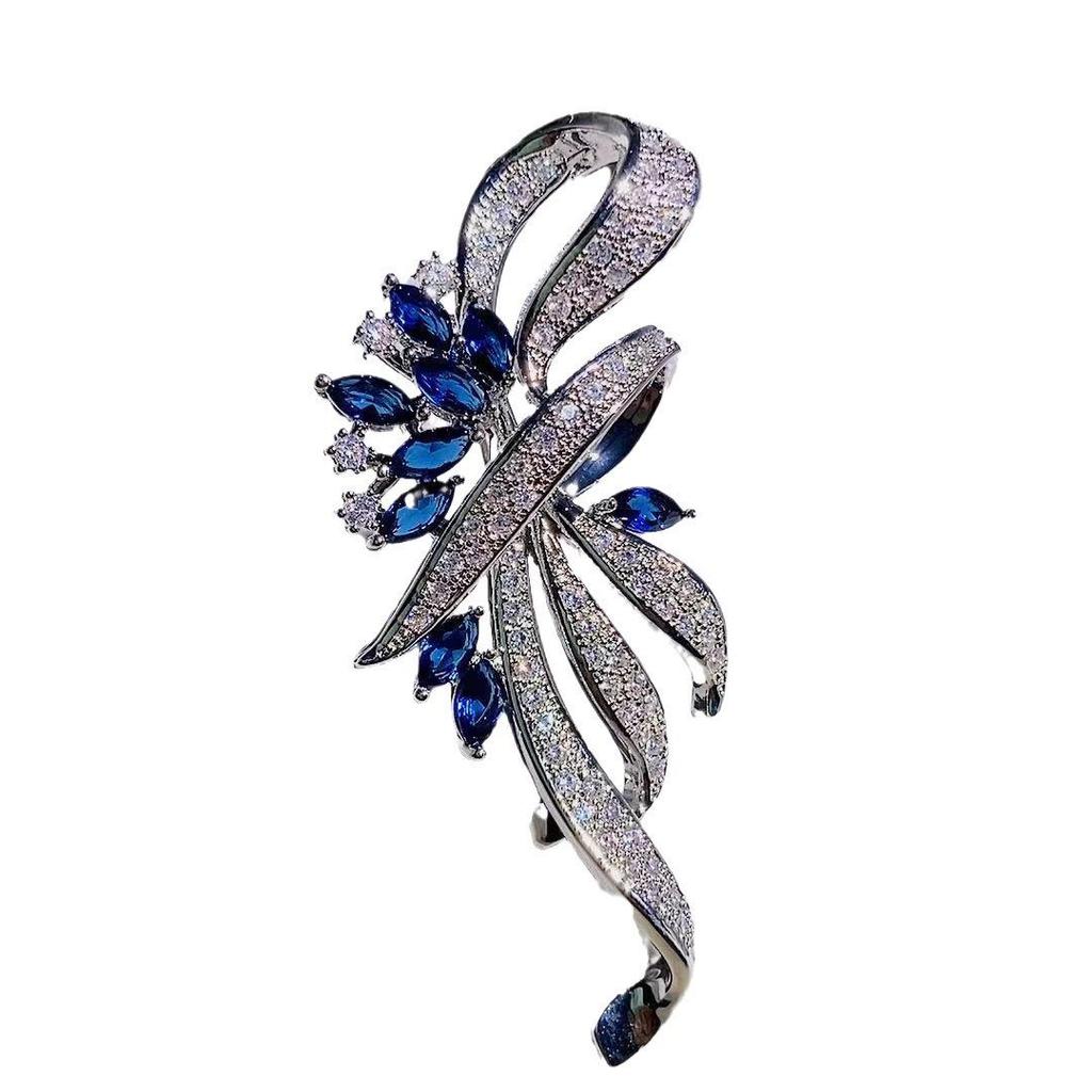 Violet Brooch Versatile Suit Dress with High-End Niche Design