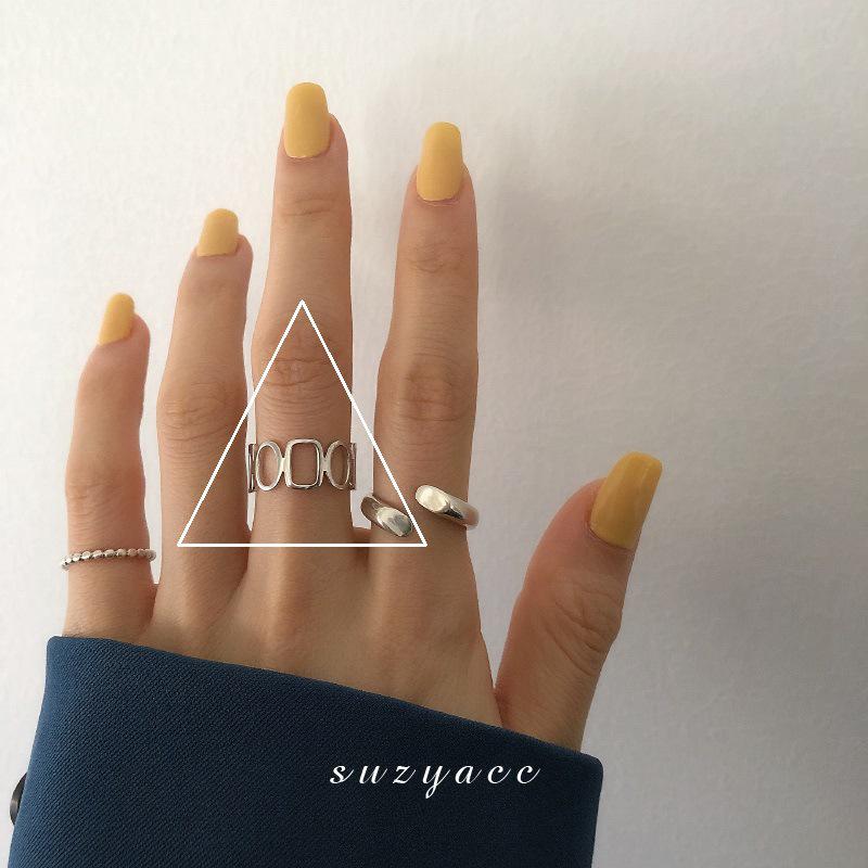 Trendy Minimalist Korean Vintage Stacking Rings for Women - Influencer-Approved Light Luxury Style.
