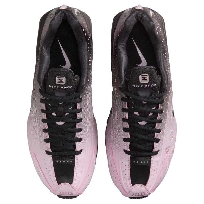 Nike Shox R4 Вышивка Сакура Низкие Повседневные Беговые Кроссовки Женские Черные Розовые IB8872-600