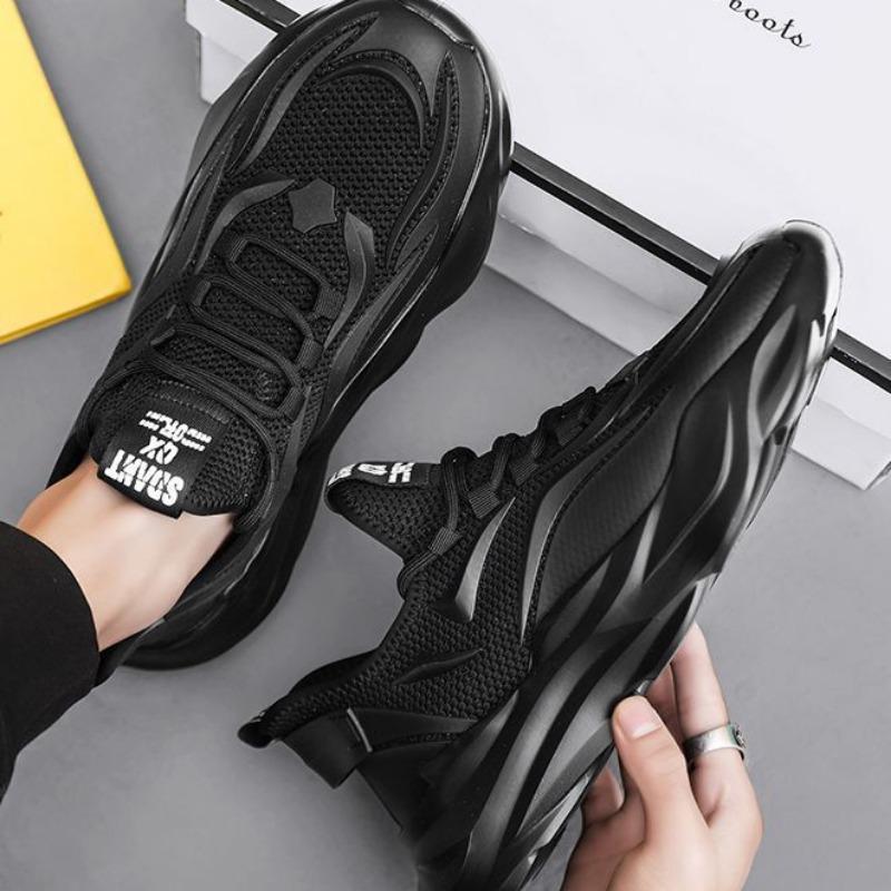 Fashion Summer New Classics Men Sneakers Fashion Lightweight Breathable Platform Running Shoes Tennis Shoe Luxury Elastic Training Shoes