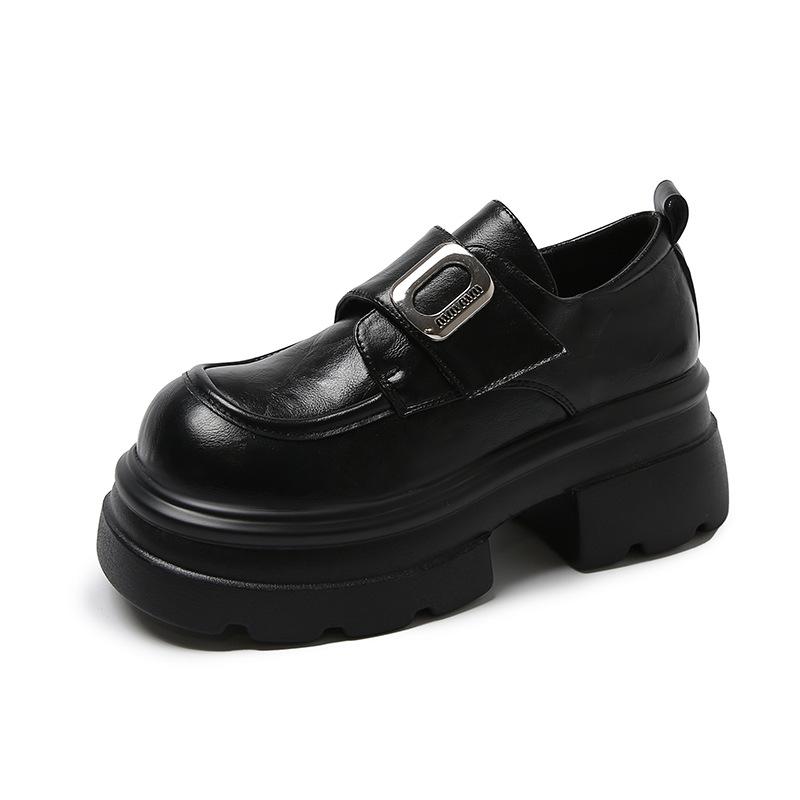 Кожаные туфли-лоферы на платформе женские туфли 2025 новые туфли из маленькой кожи в британском стиле с небольшой высотой на липучках одинарные туфли