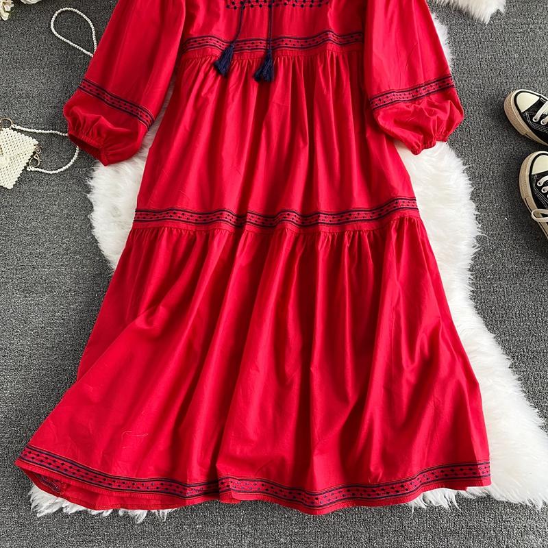 RUGOD Путешествие отпуск ретро этническая вышивка v-образным вырезом с кисточками на шнуровке платье с длинными рукавами модное темпераментное длинное платье