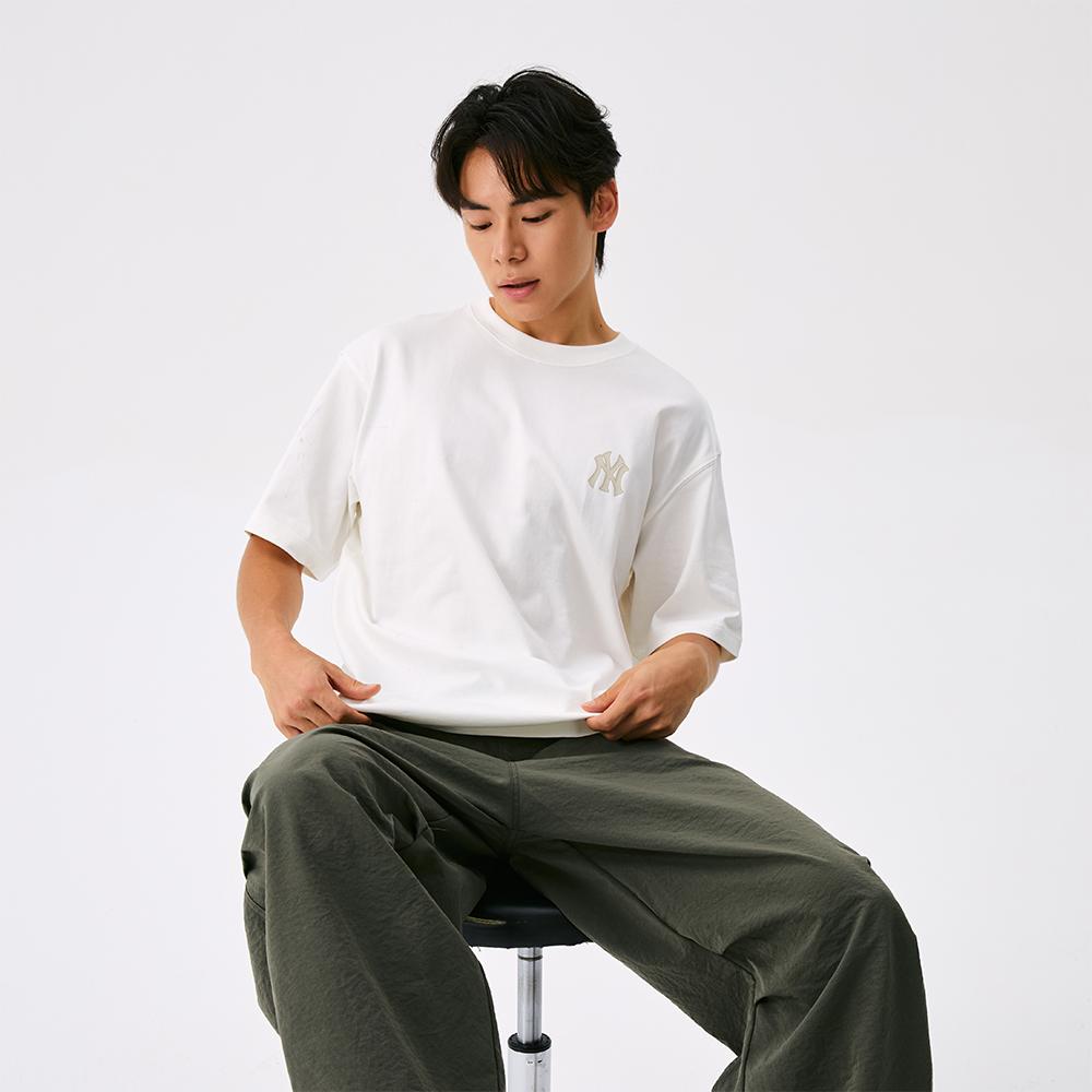 MLB MONOGRAM Нью-Йорк Янкиз FW25 Футболка Унисекс Белый 3ATSM0454-50IVS