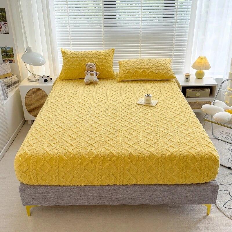 Winter Warm Fitted Sheet Milk Velvet Bed Cover Solid Color Thickened Mattress Protector for Bedroom Living Room Mattress Cover