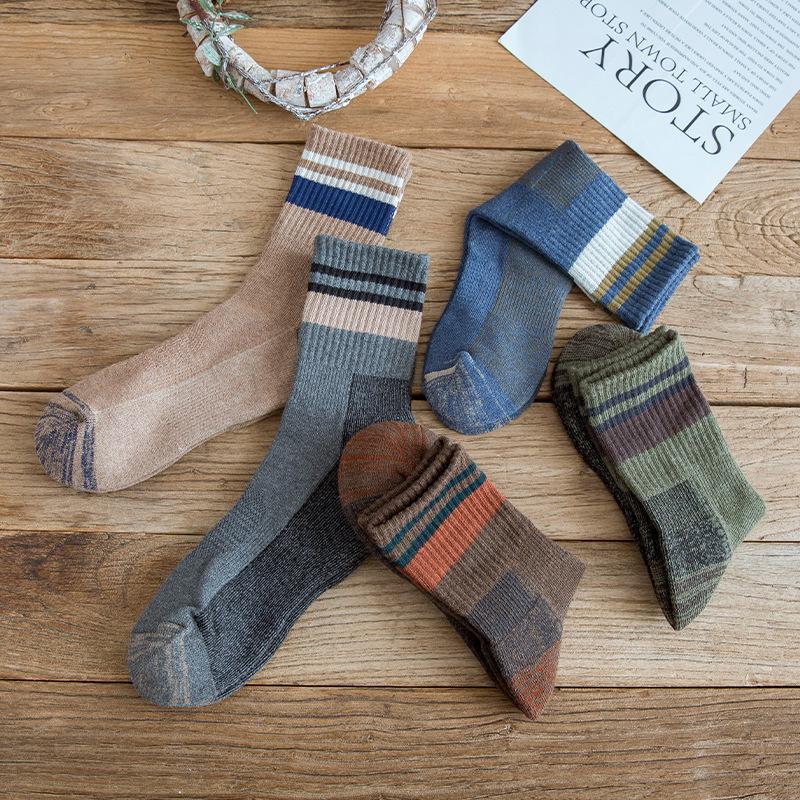 Мужские зимние махровые носки Color Block - модный дизайн средней длины