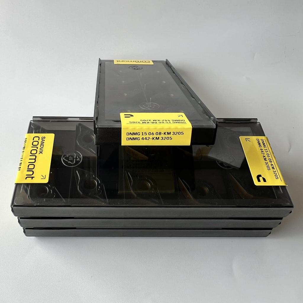 Sandvik / DNMG150608-KM 3205 / Оригинальные шведские твердосплавные пластины 10 шт.