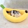 Кровать для собак в форме банана, плюшевая, машинная стирка, дышащая, для щенков животных, для маленьких