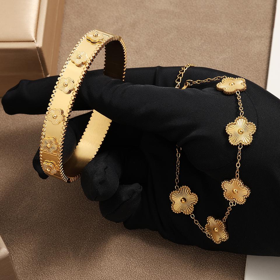 ZAKOL Fashion Five-leaf Flower Stacked Bracelet Bangle for Women Elegant Versatile Stainless Steel Zircon Gift