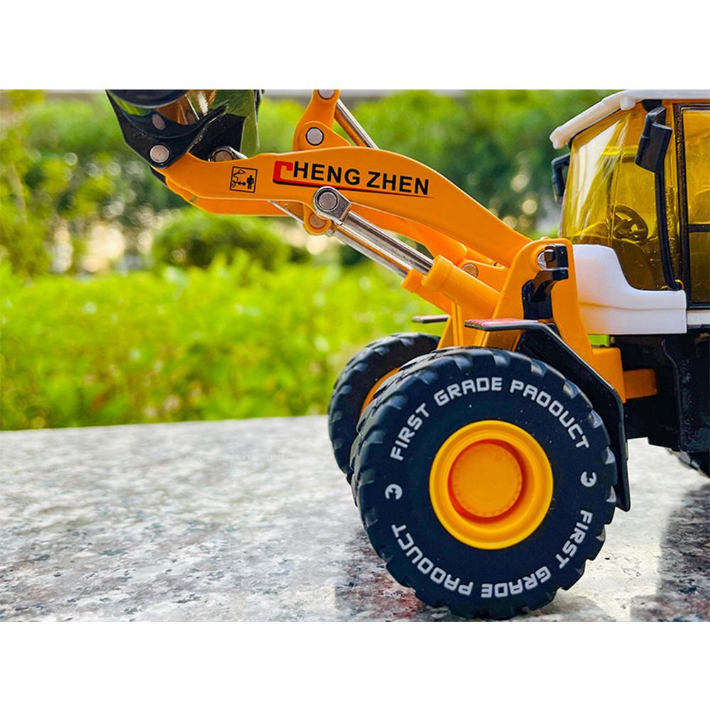 1/50 Toy Model Toy Simulation Engineering Vehicle Model Engineering Large Forklift Metal Inertia Children's Toy Car