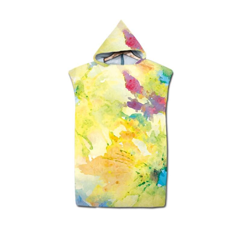 Стильный пончо-полотенце с узором для пловцов и отдыхающих на пляже