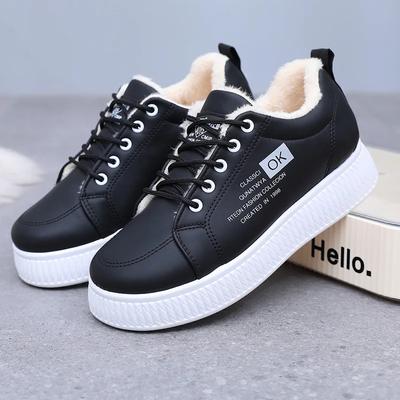 Женские кроссовки 2024 года, зимняя новая обувь из плюша и хлопка, увеличивающая рост, студенческая повседневная обувь на шнуровке, удобная, нескользящая, теплая обувь