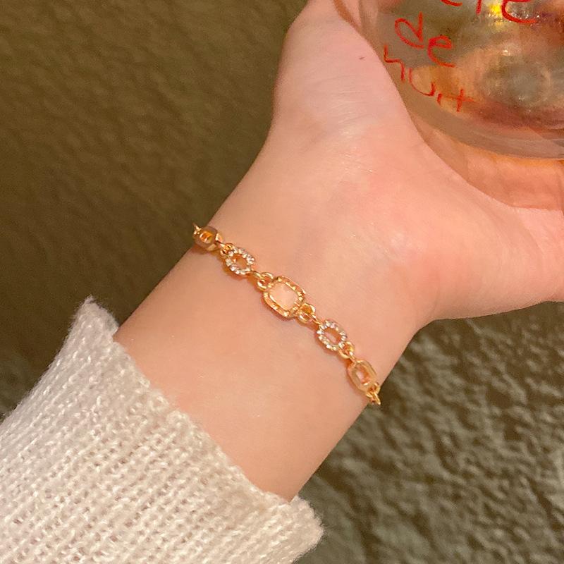 Light Luxury Niche High-end Pearl Bracelet Women's Korean Style Fashion Elegant Flash Zircon Love Bracelet Crystal Bracelet