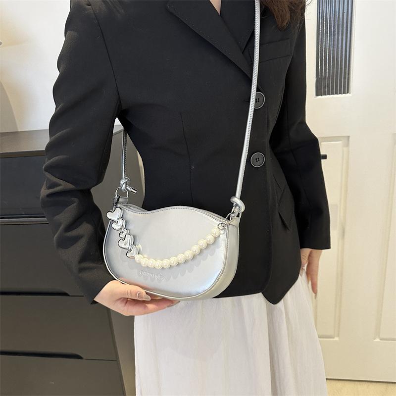 Французская модная женская сумка с жемчужной цепочкой 2024 года, новинка на плечо, фактура, сумка-мессенджер в иностранном стиле