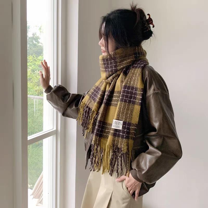 Autumn and winter new Christmas red plaid scarf imitation cashmere thickened atmosphere fashion shawl student gift scarf