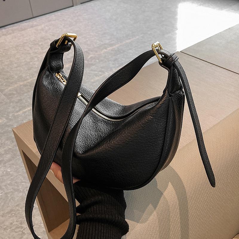 Сумка женская новая модная универсальная на одно плечо подмышку простая нишевая высококлассная сумка-пельмень сумка-мессенджер