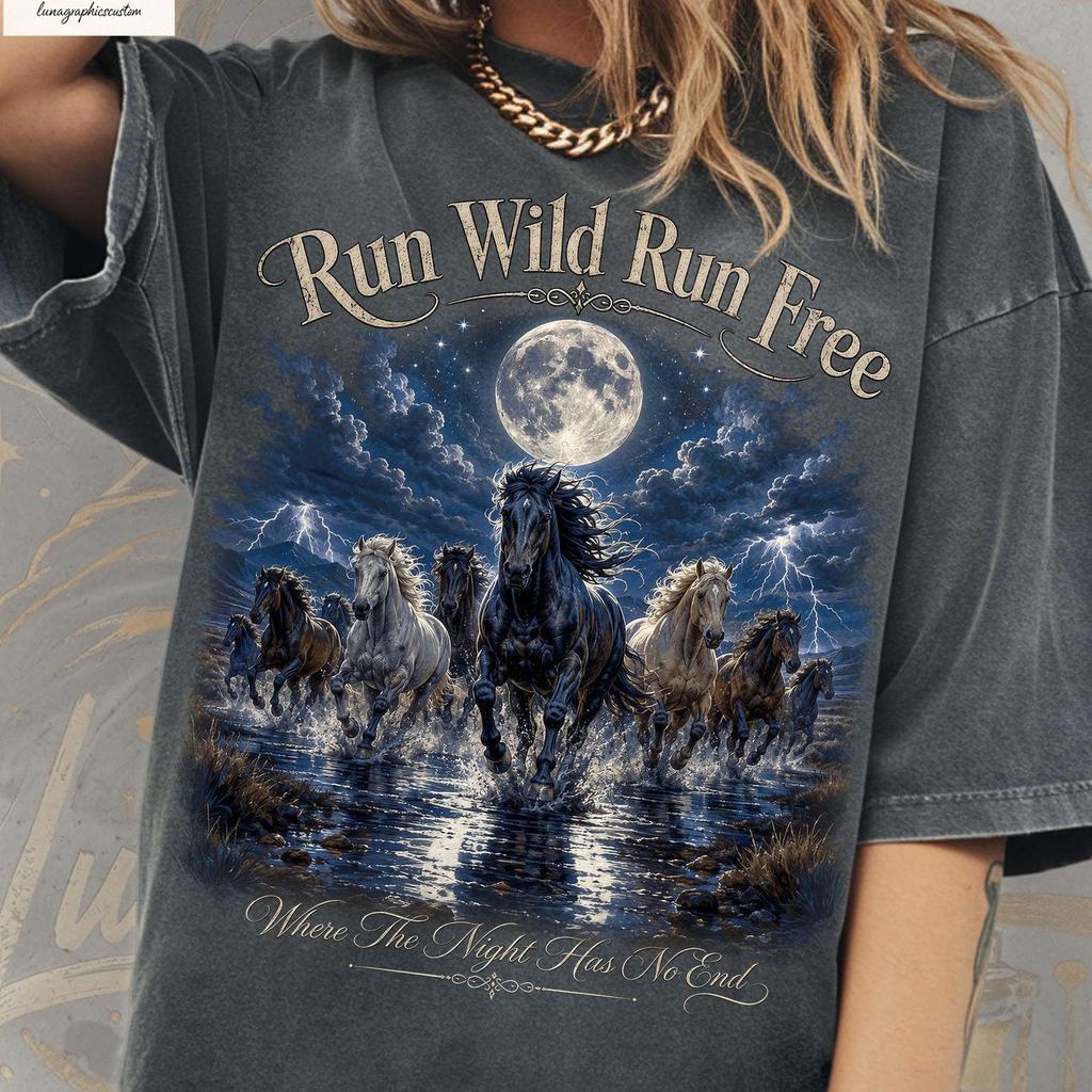 Run Wild Run Free Horse Night Vintage 90s Comfort Colors Shirt, Retro Horse Tee, Moonlit Horse Tshirt, Cowgirl Gift, Boho Wild Horse Tee