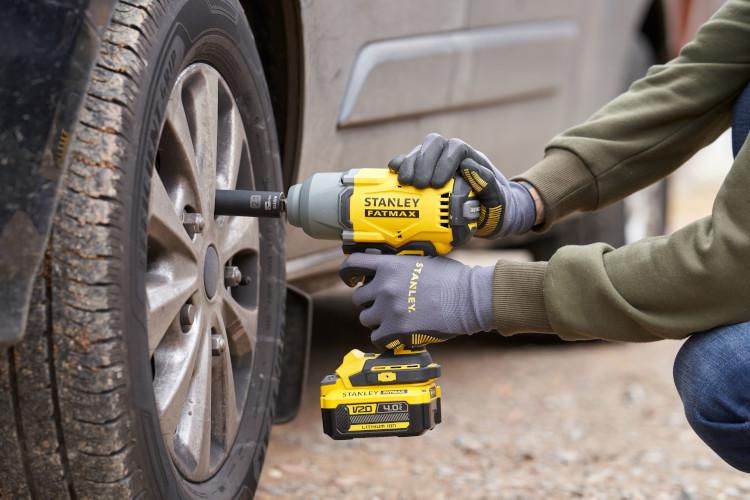 STANLEY FATMAX V20 SFMCF940B-XJ 949Nm Cordless Impact Wrench