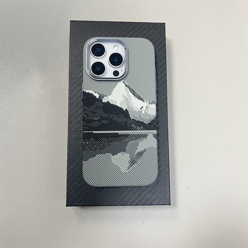Чехол для MagSafe 16Pro из углеродного волокна с 3D-рельефом для iPhone 16 15 14 13 Pro Max, с беспроводной зарядкой, сплавленная линза, ПК, магнитная крышка