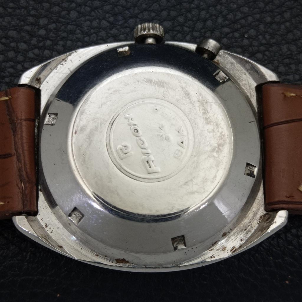 VINTAGE RICOH R31 AUTOMATIC JAPAN MENS SILVER COLOR DIAL WATCH A701952-5 R207-a701952