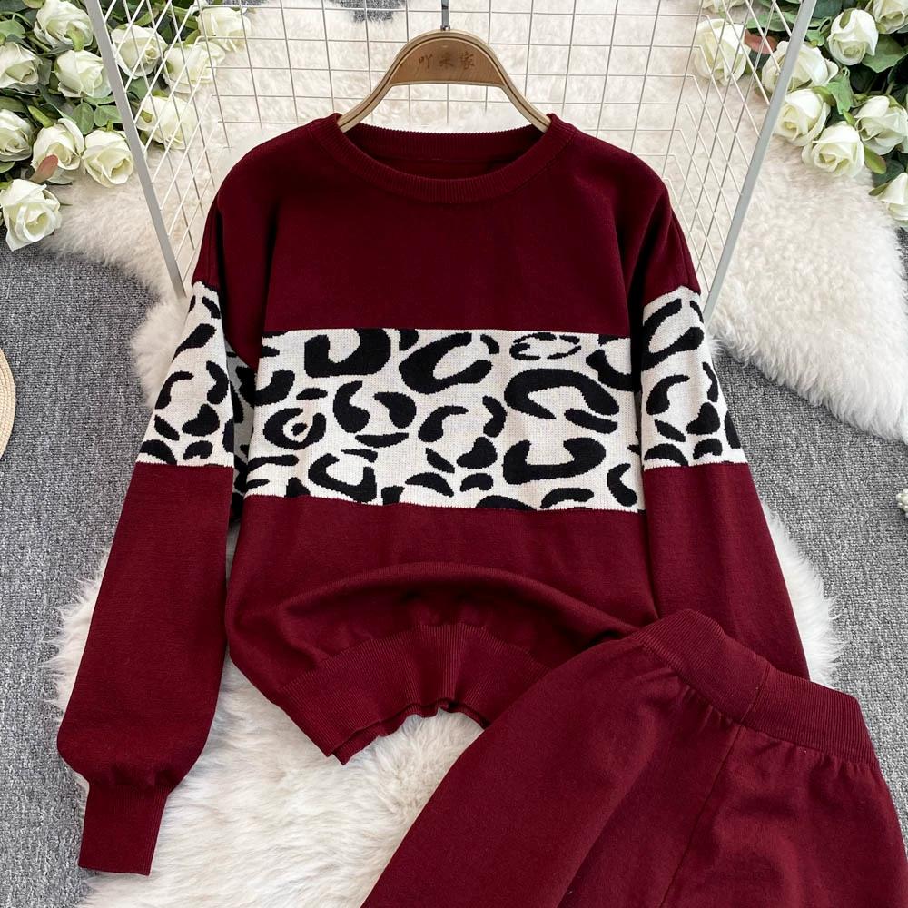Autumn Winter Designer Print Leopard Knitted Sweater Trouser Two Piece Set Women O-neck Pullover Tops And Ankle Length Pants Suit