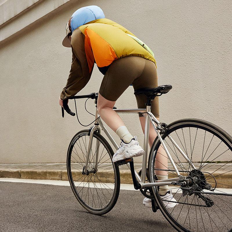 Li Ning Qian Xing Ce 2 CF Su Удобные универсальные нескользящие износостойкие низкие повседневные туфли женские кроссовки белые серебристые AGLT168-2