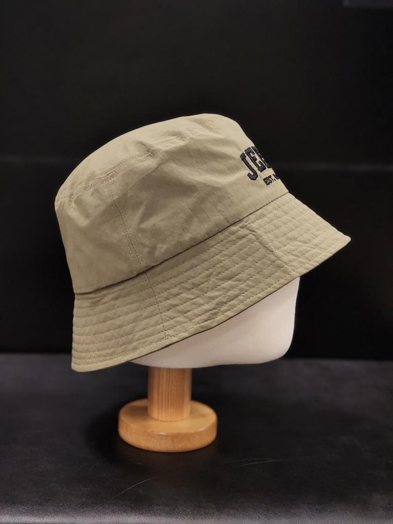 Jeep Вышитая панама с логотипом Jeep в виде арки заглавными буквами JO1GCU906