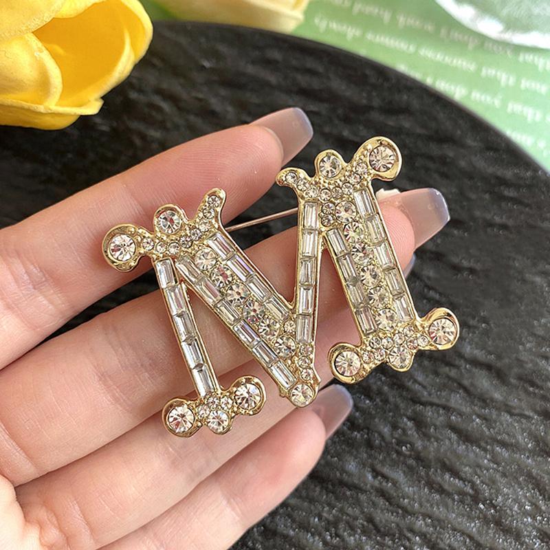M-Letter Brooch Pin For Backpack Collar Lapel Pin Party Jewelry Gift