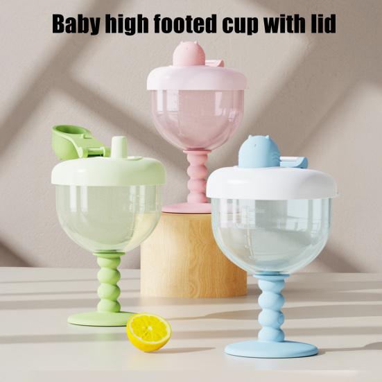 Бокал с крышкой, трубочкой и мерными делениями. Герметичная дорожная кружка. Детская поилка для вечеринок, дней рождений и использования на открытом воздухе.