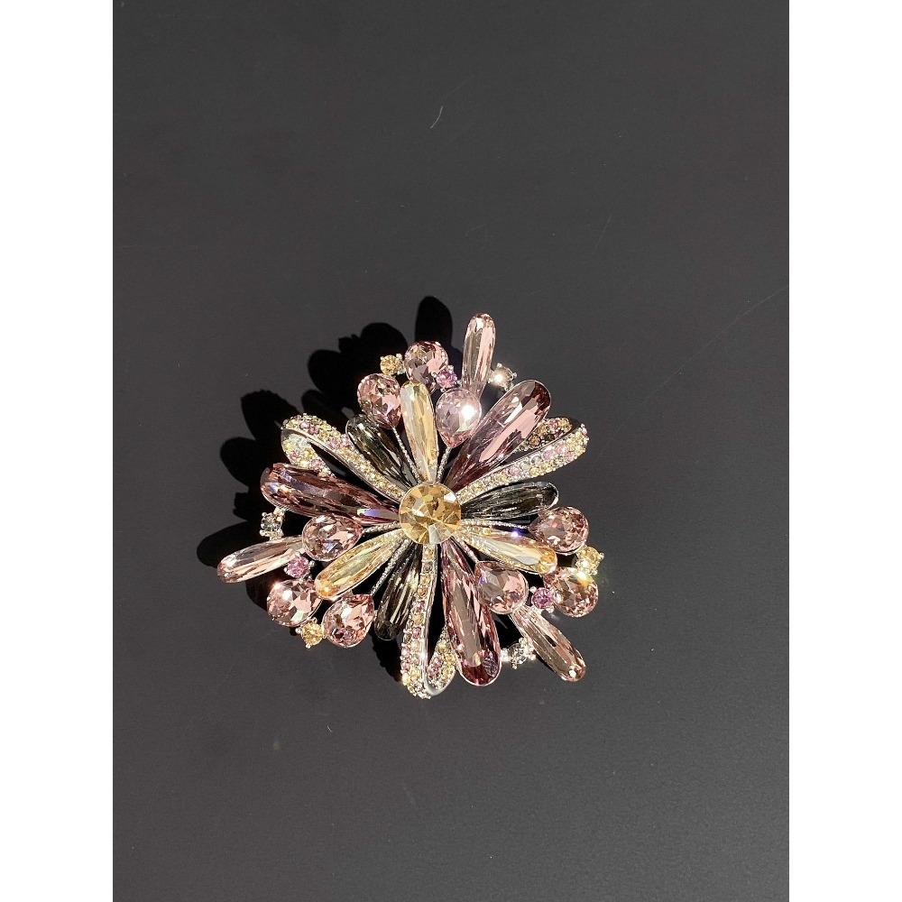 Кристалл Алмаз Кристалл Цветок Булавка Медная Брошь Брошь Аксессуары Премиум Нишевые Аксессуары
