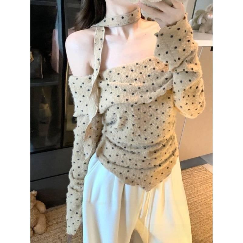 Oversized Dot Print T Shirt With Oneshoulder Neckline And Embroidery For Women Spring
