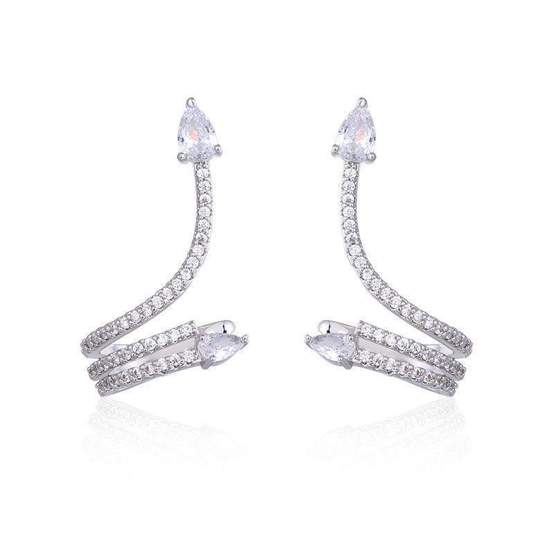 Мода Оригинальность Металл Элегантный Кафф для Ушей Кристалл Клипса для Пуссет Женский Пирсинг Маленький Зажим для Ушей Обертывание Кости Уха Клипсы для Ушей Тип Звезда Ювелирные Изделия