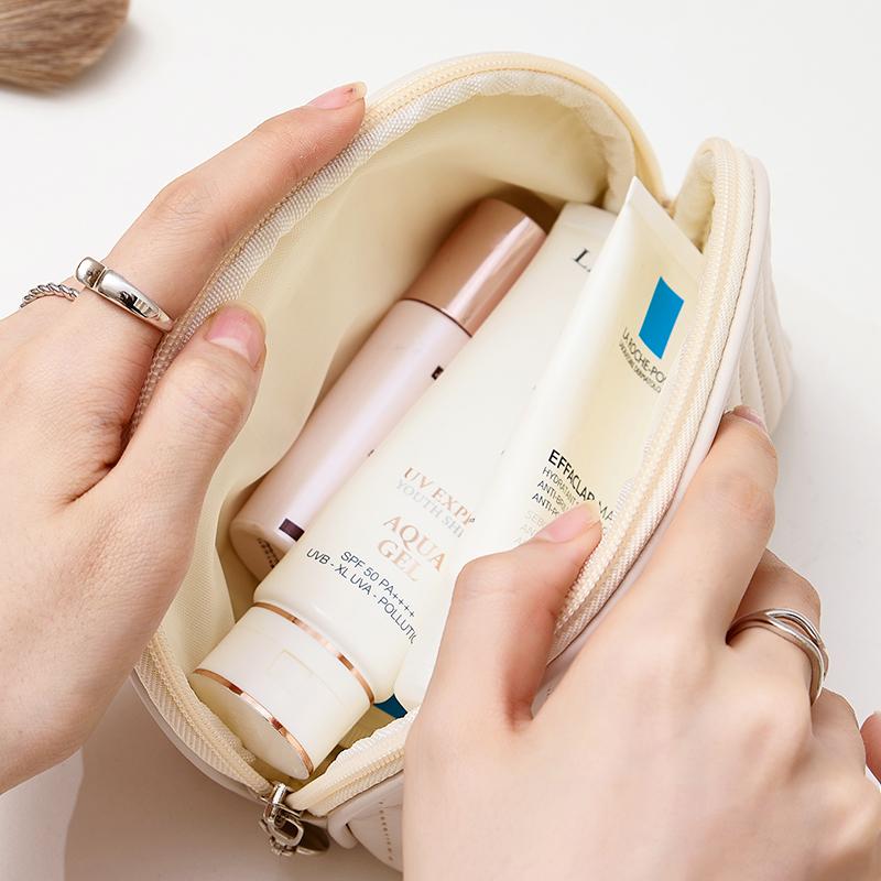 Portable Makeup Bag Women Cosmetic Bag Small Travel Essentials Organizer Waterproof Coin Money Storage Sanitary Pad Organizer