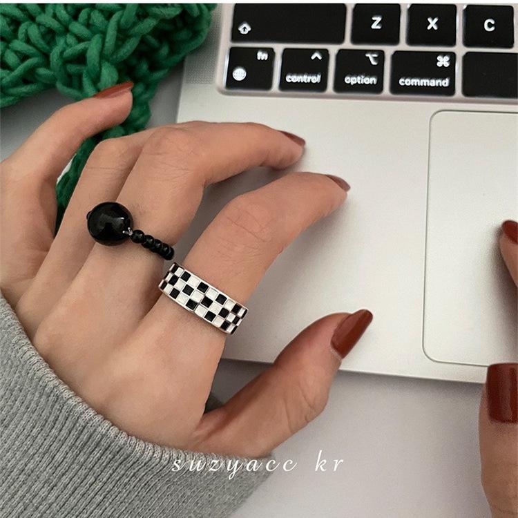Korean Style S925 Sterling Silver Black & White Checkered Ring: Women's Retro Open Finger Hip Hop Fashion Index Finger Accessory.
