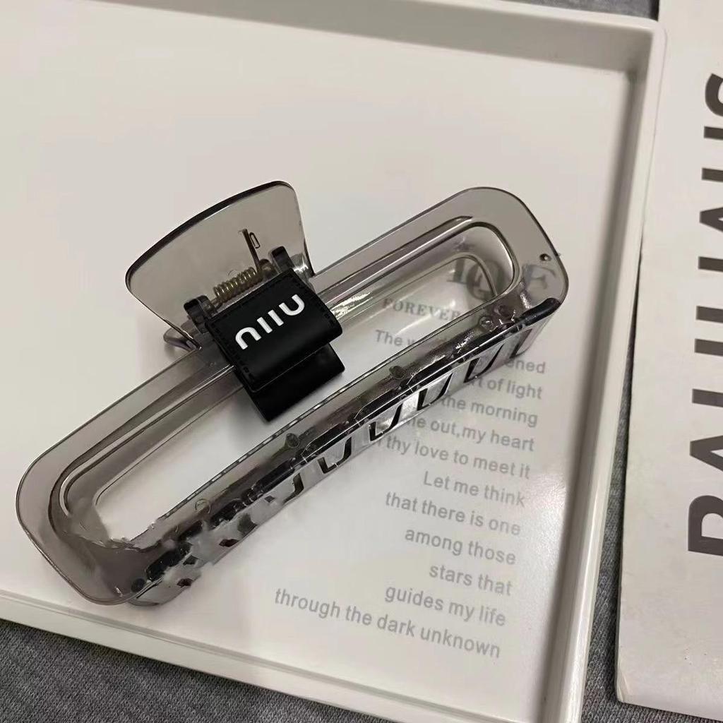 Корейская длинная акриловая заколка для волос на затылке — простой и универсальный дизайн