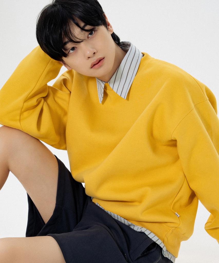 MAYOL Logo Embroidered Double-Sided Sweatshirt_Yellow