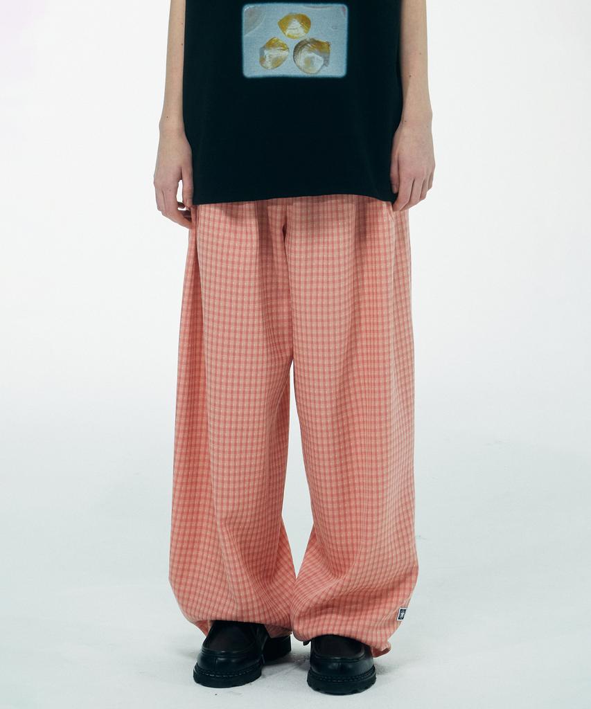 SCULPTOR Check Pin Tuck Pants Pink
