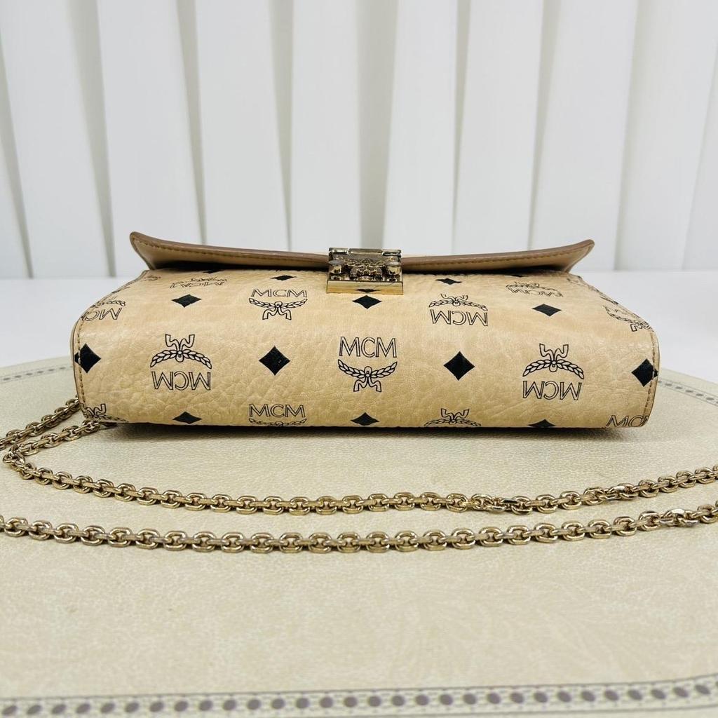 [Pre-Owned] Millie Visetos Monogram Envelope Bag Chain Bag Leather Crossbody Bag Small - Very Good #3A2DX9