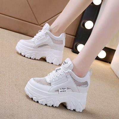 Женские черные туфли на толстой подошве-платформе со скрытым каблуком 10 см - Универсальная повседневная обувь для миниатюрных женщин, Весна/Осень 2025