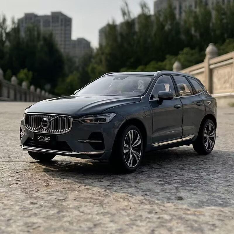 Новый 1:18 2023 VOLVOs XC60 Внедорожник Литой Модель Автомобиля Металлическая Литая Игрушечная Машинка Модель Автомобиля Симуляция Коллекция Подарок для Детей Украшение