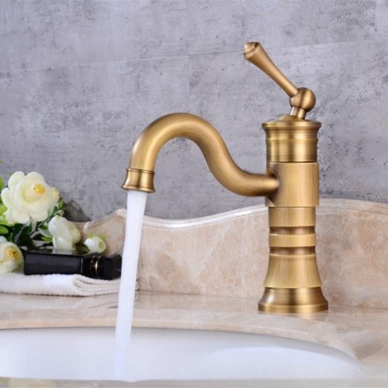 Полностью медный вращающийся смеситель для раковины в европейском стиле выше и ниже счетчика в стиле ретро