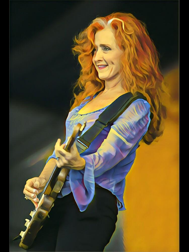 Bonnie Raitt Bonnie Raitt playing guitar Oversized T-Shirt