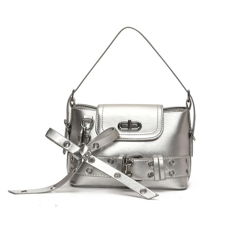 2025 New Hand Shoulder Bag Large Capacity Niche Design Motorcycle Versatile Millennial Hot Girl Armpit Bag Crossbody Bag