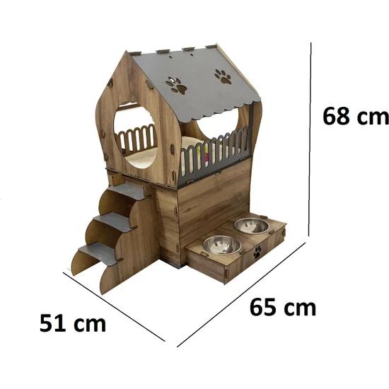 Декоративный домик для кошек на террасе и набор контейнеров для еды
