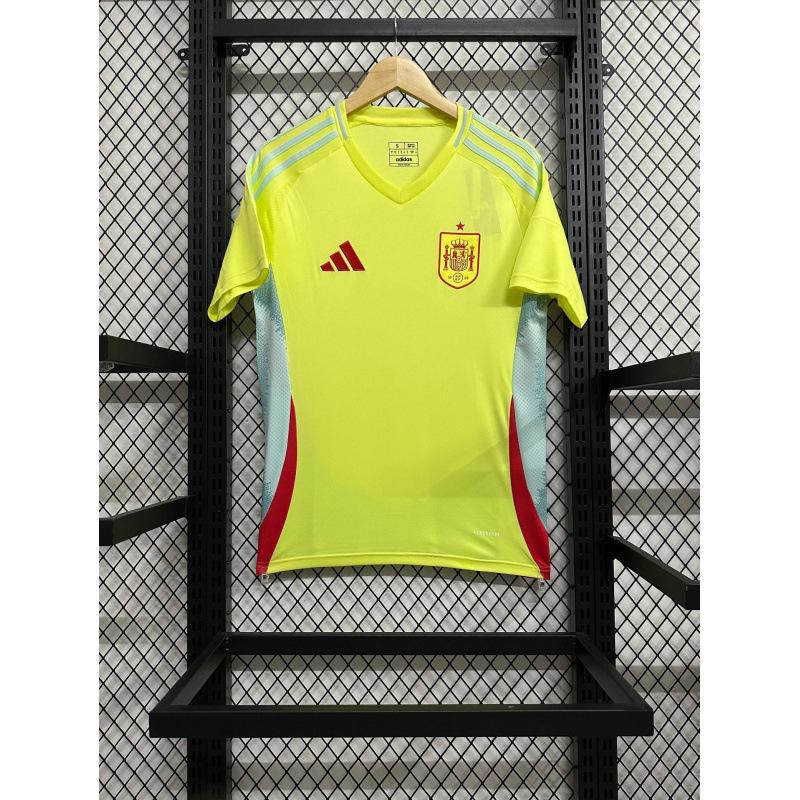 26 World Cup jerseys Paris Bayern Milan Real Madrid Leverkusen Barcelona Fiorentina Betis Lyon Ball
