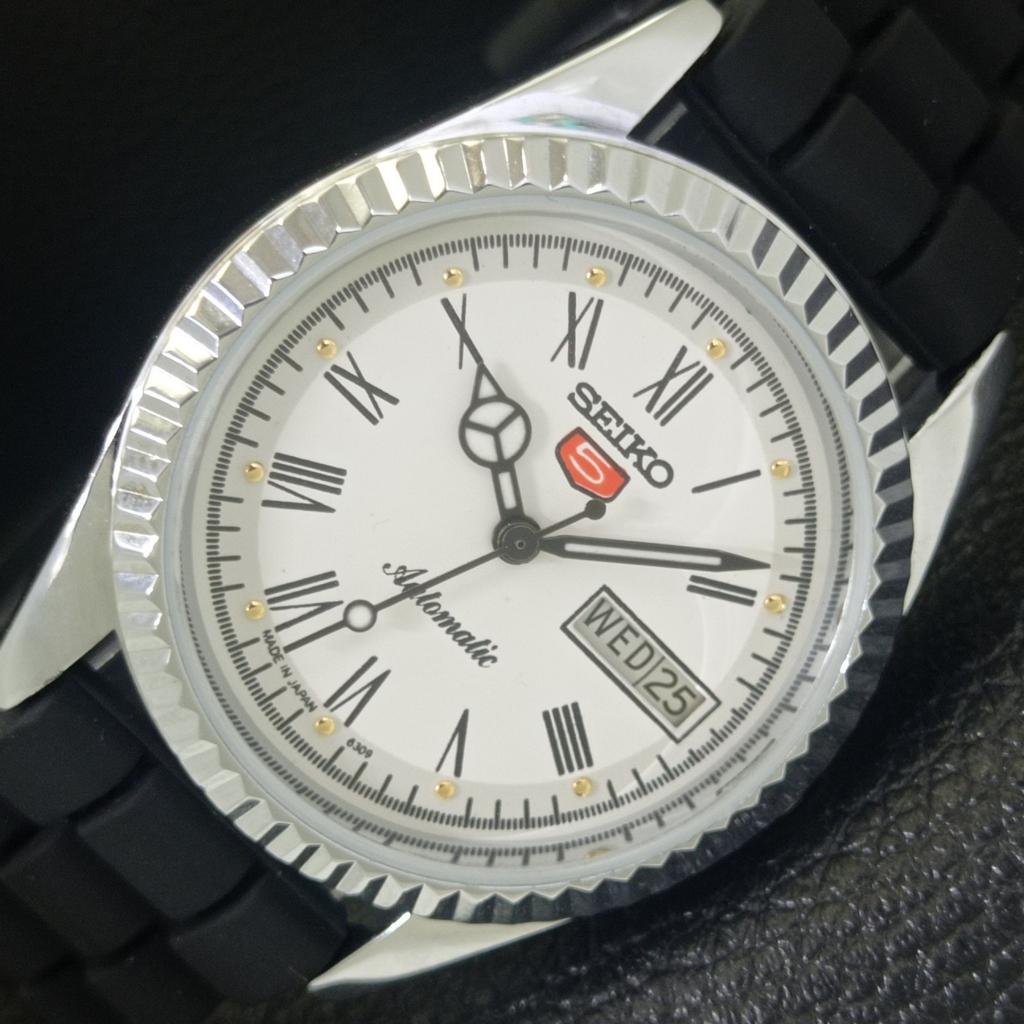 ЯПОНСКИЕ ВИНТАЖНЫЕ ОТРЕМОНТИРОВАННЫЕ МУЖСКИЕ ЧАСЫ SEIKO 5 АВТОМАТИЧЕСКИЕ С РИМСКИМИ ЦИФРАМИ a442086-1