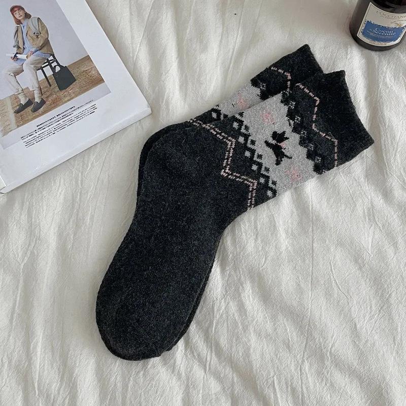 Christmas Socks Women's Cozy Fleece Lined Snow Socks Adult Leg Warmers Carpet Slippers Bedroom Cartoon Dog Pattern Quality Sock